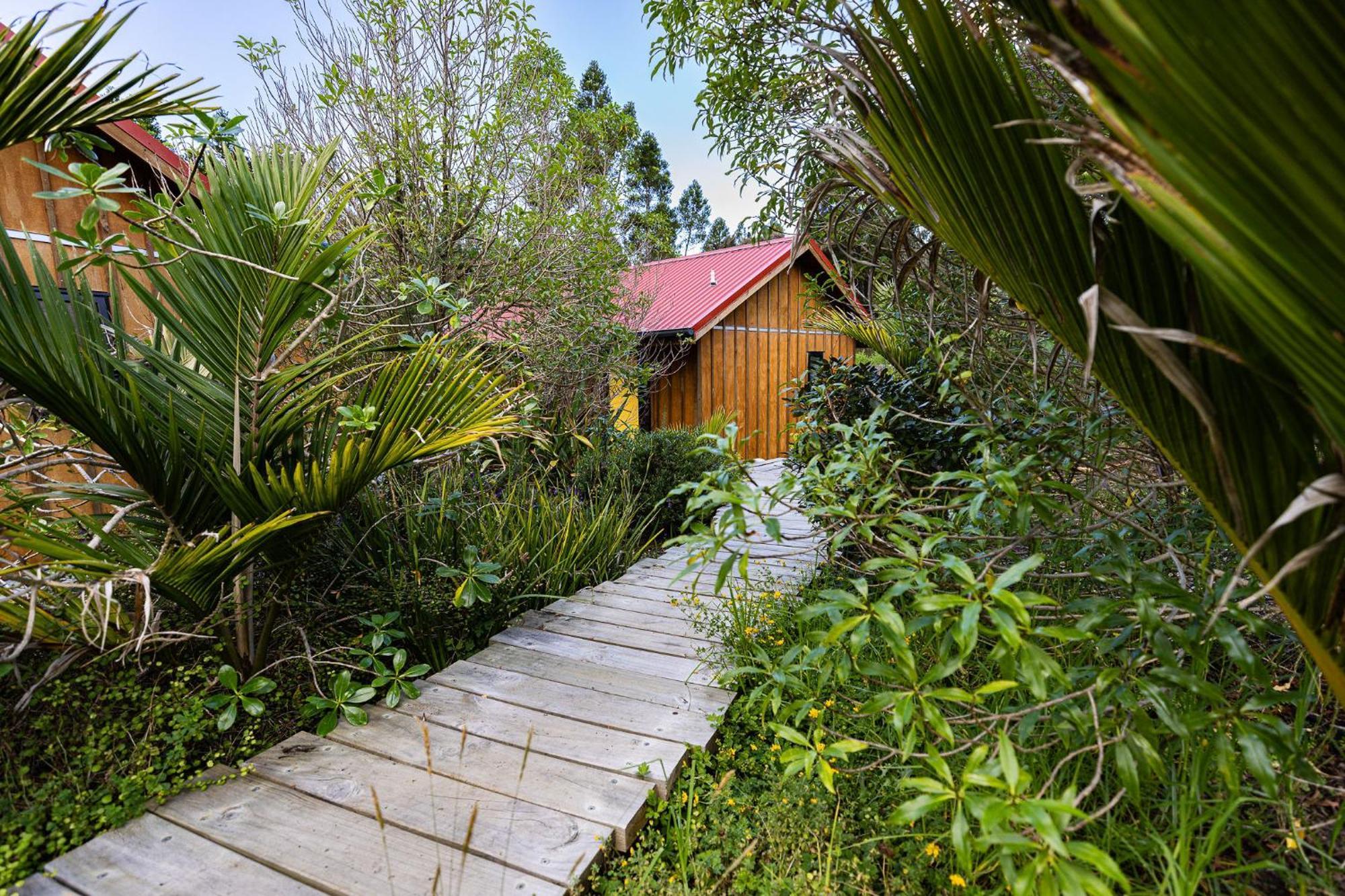 The Hideout Guest House Mangawhai Exterior photo
