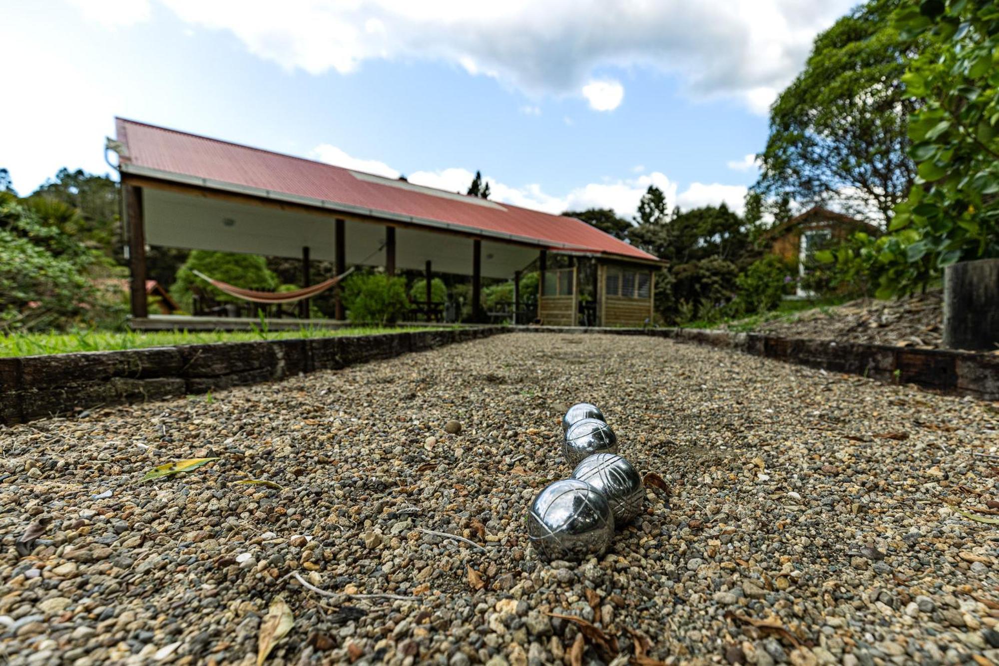 The Hideout Guest House Mangawhai Exterior photo
