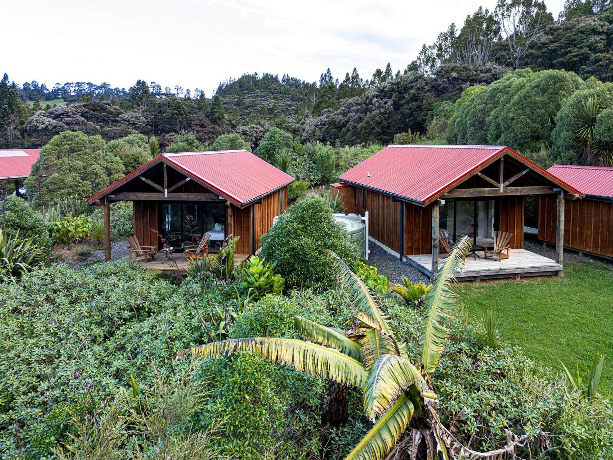The Hideout Guest House Mangawhai Exterior photo
